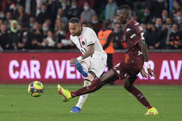 欧文48分东契奇37+12 火箭负独行侠无缘附加赛