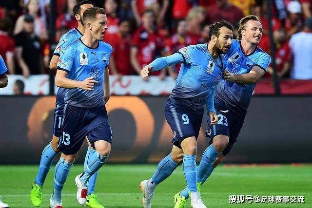 洛瑞一年合同重回76人 38岁的他上季场均8+4.6
