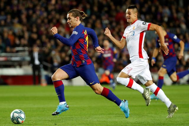 约基奇37+18+15掘金险胜独行侠 76人终结5连败